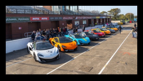 Track Day Bliss: sporta automašīnas un augstas veiktspējas braukšana