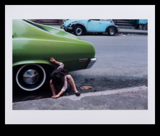 Aiz motora pārsega: klasisko automašīnu kultūras nozīme