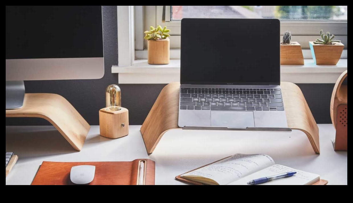 Galda pagarinājuma prieki: piederumi klēpjdatora darbvietas paplašināšanai