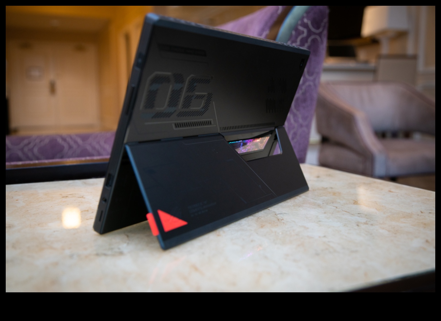 Divējāda lietojuma ierīces: klēpjdatori spēlēm un radošam darbam