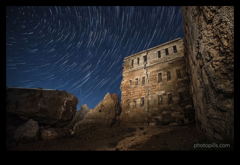 Ilgas ekspozīcijas leģendas: kameras gaismas un zvaigžņu taku tveršanai