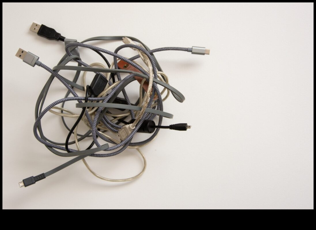 Vadu pārvaldības vedņi: risinājumi mājas elektronikas organizēšanai